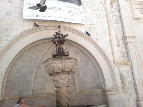 Stari grad   STRADUN